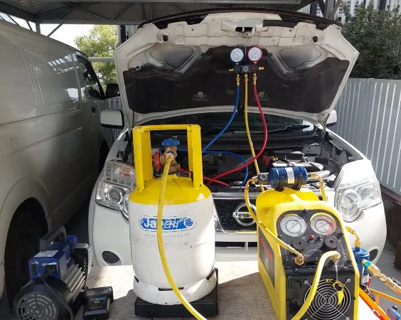 Mack's Cool Aircon mobile service van
